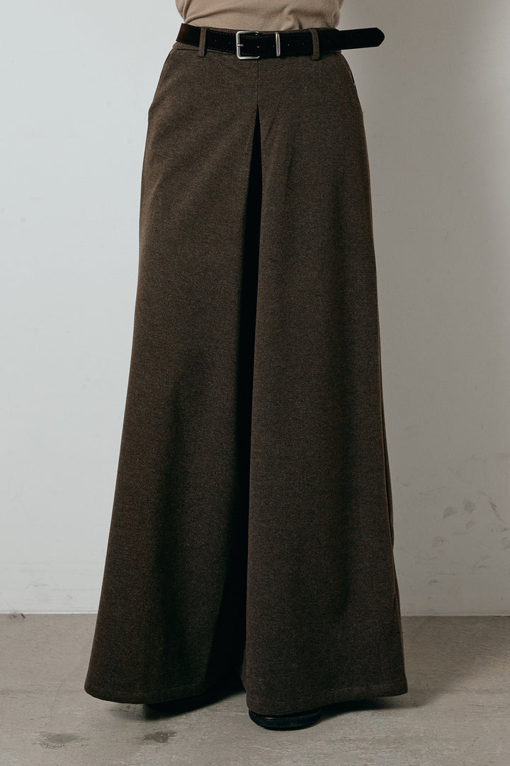 ベルト付きフロントタックデザインパンツ