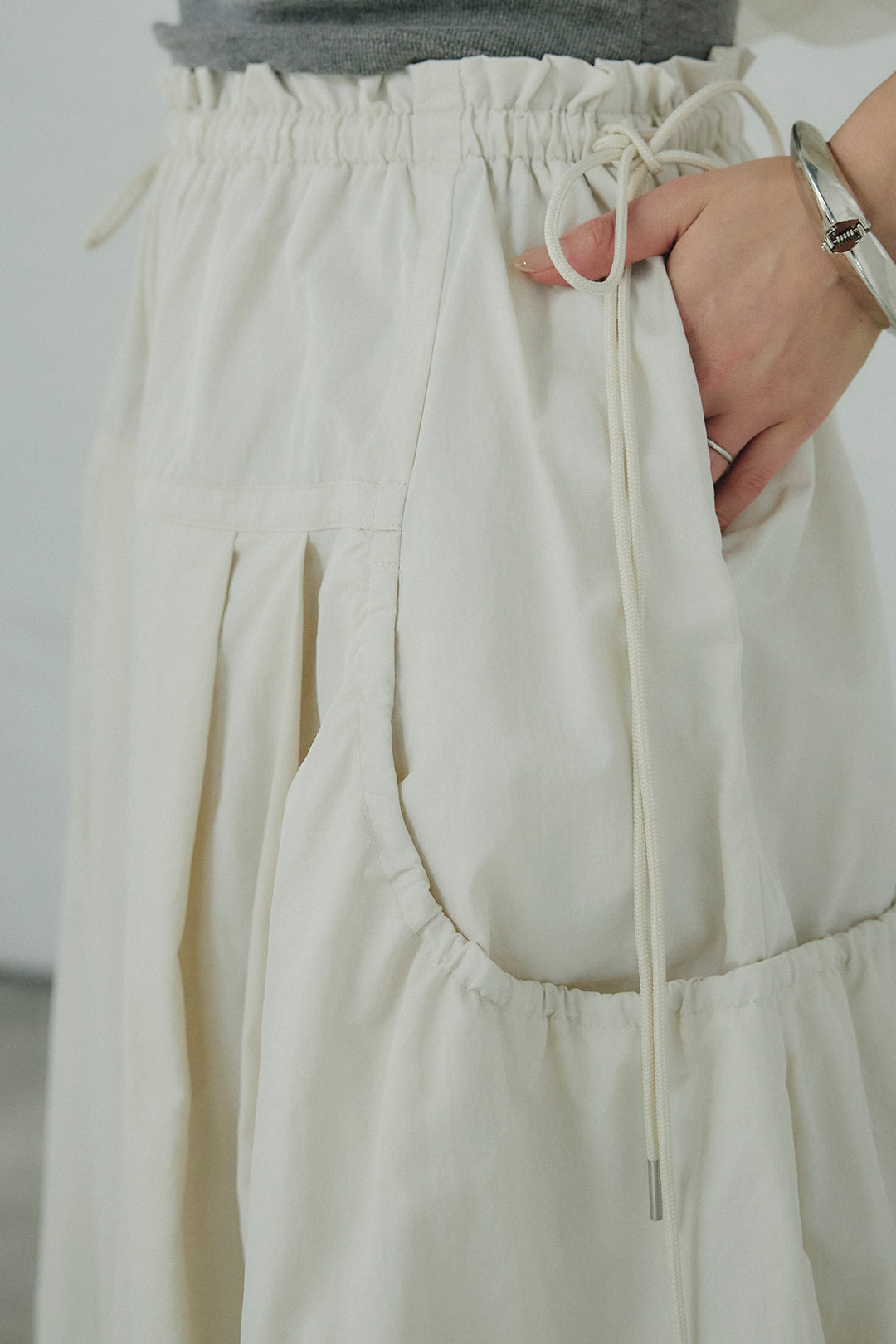 [SET]スタンドネックシアーブルゾン+ナイロンデザインフレアスカート(2set)