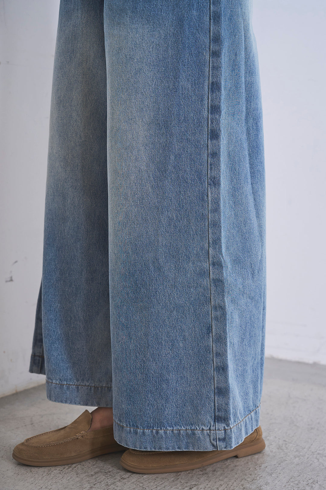 [SET]ケミカルデニムカバーオールジャケット+ベルトループワイドタックデニムパンツ+ヘンリーネックシアータンクトップ(3set)