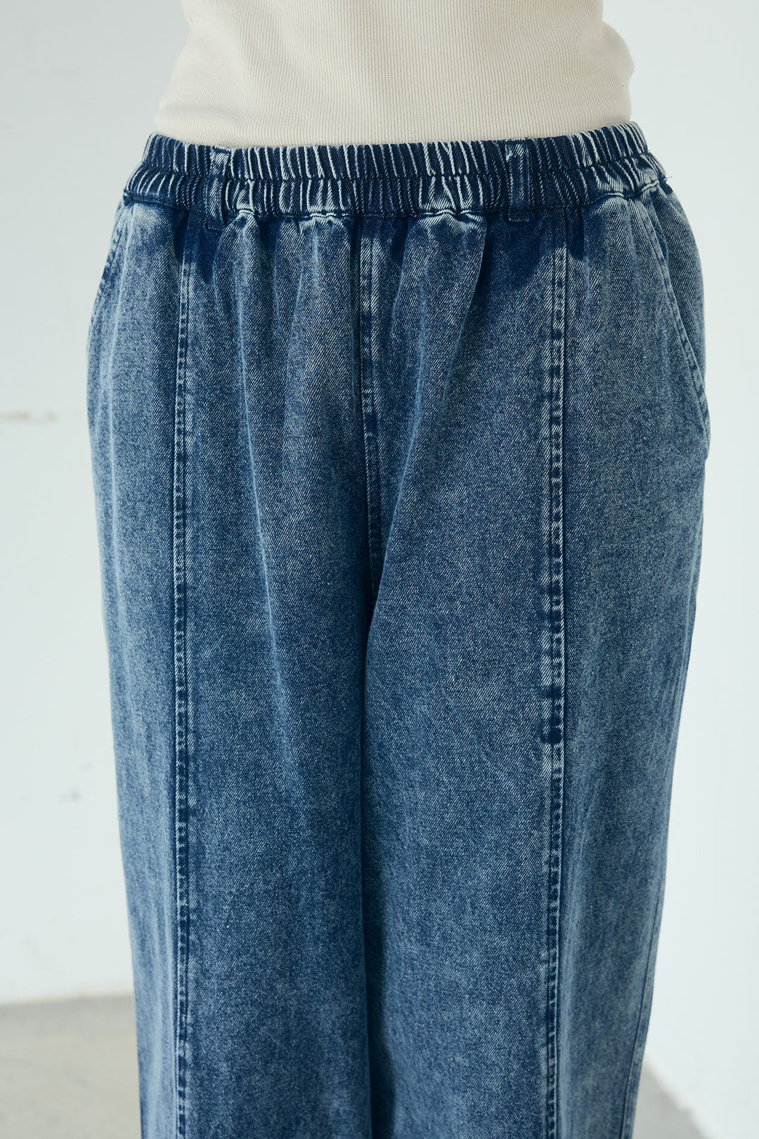 カラーデニムケミカル加工コクーンパンツ