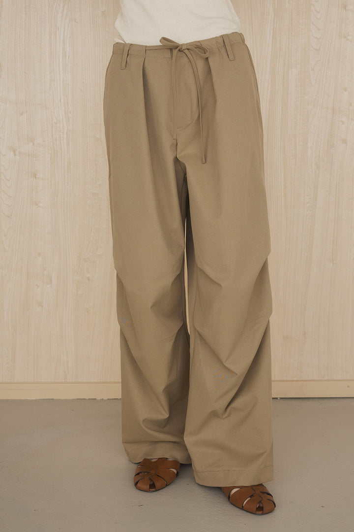 [SET]グラフィックサムデイワイドクロップドT+ニーサイドタックウエストドロストパンツ(2set)