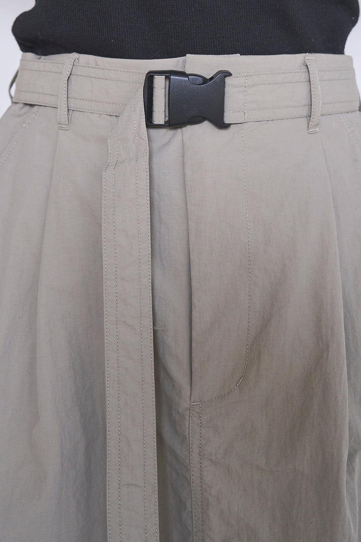 [SET]リサイクルポリニュアンス釦カーデ+撥水加工ナイロンスカート(2set)