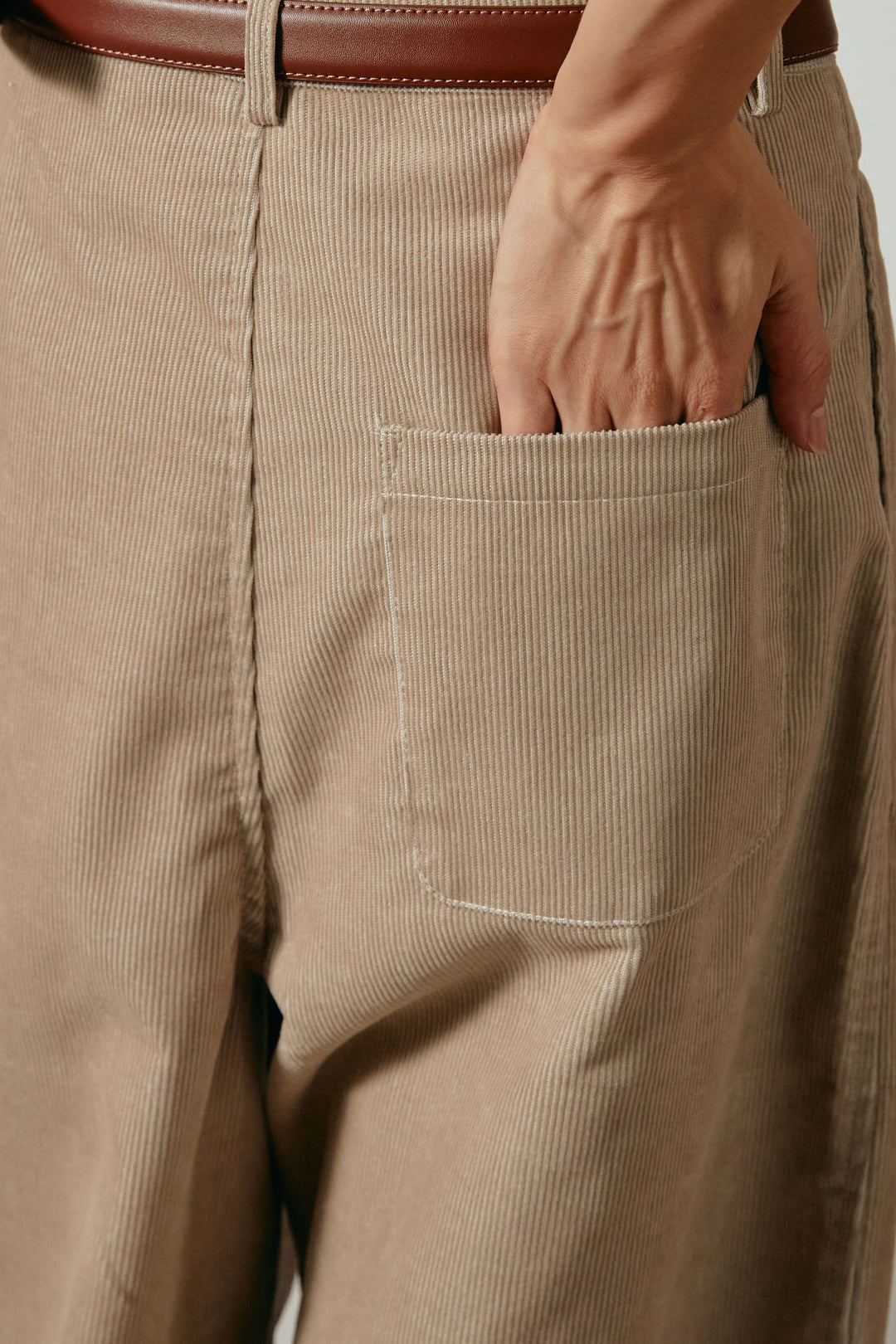 [SET]起毛ノルディック柄ニットカーディガン+フロントタック入りコーデュロイパンツ(2set)