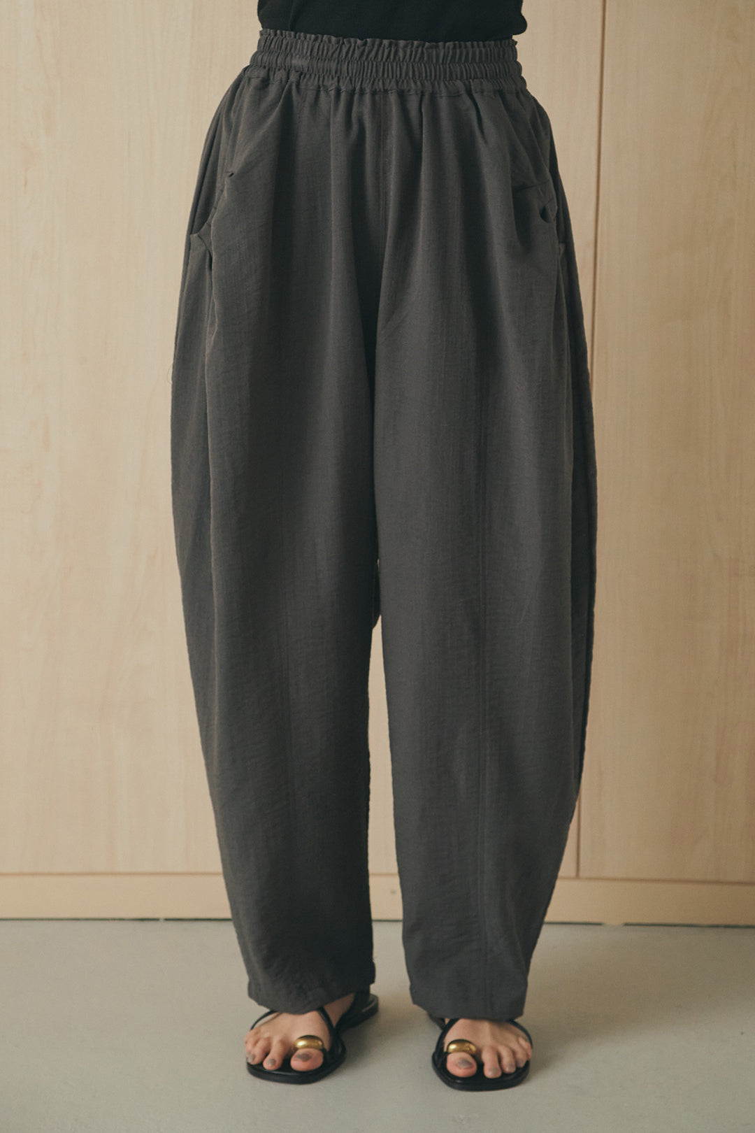 [SET]長袖襟付きレースシャツ+ポケットタックフォルムパンツ(2set)