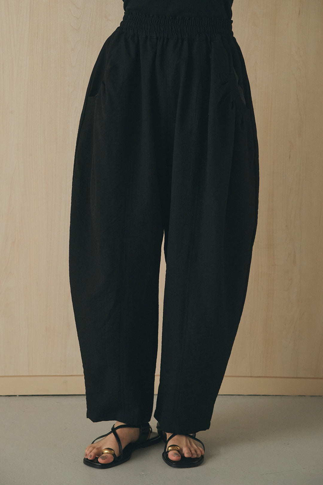 [SET]長袖襟付きレースシャツ+ポケットタックフォルムパンツ(2set)