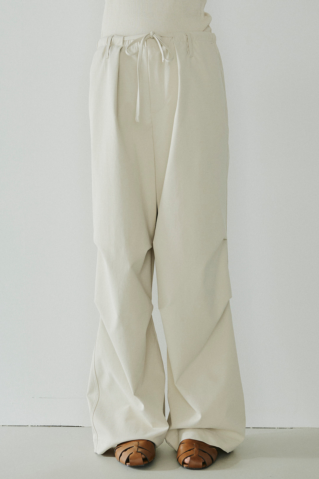 [SET]グラフィックサムデイワイドクロップドT+ニーサイドタックウエストドロストパンツ(2set)