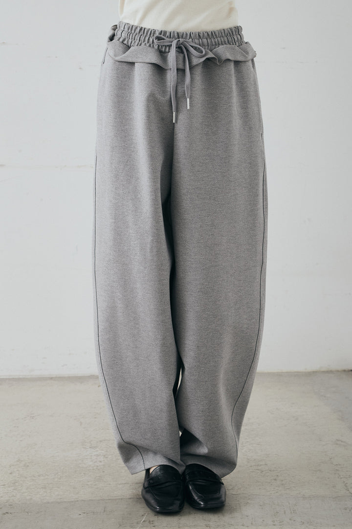 カットダンボールウエストフリルカーブパンツ