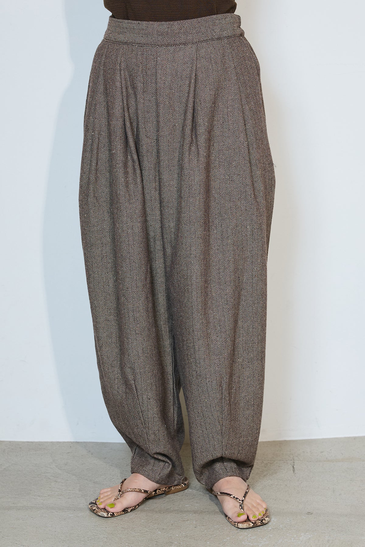 セシカブルー　カジュアルパンツ PANTS – ESICA
