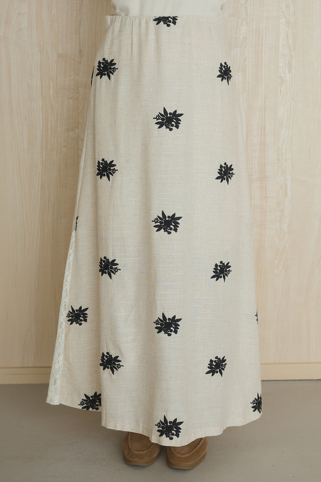 [SET]麻混襟付きトップス+レースコンビフラワー刺繍柄スカート(2set)