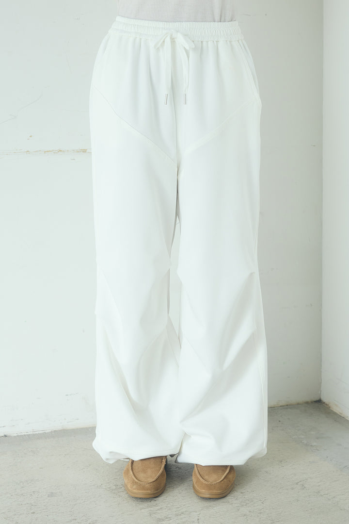 ランダムタックデザインワイドパンツ