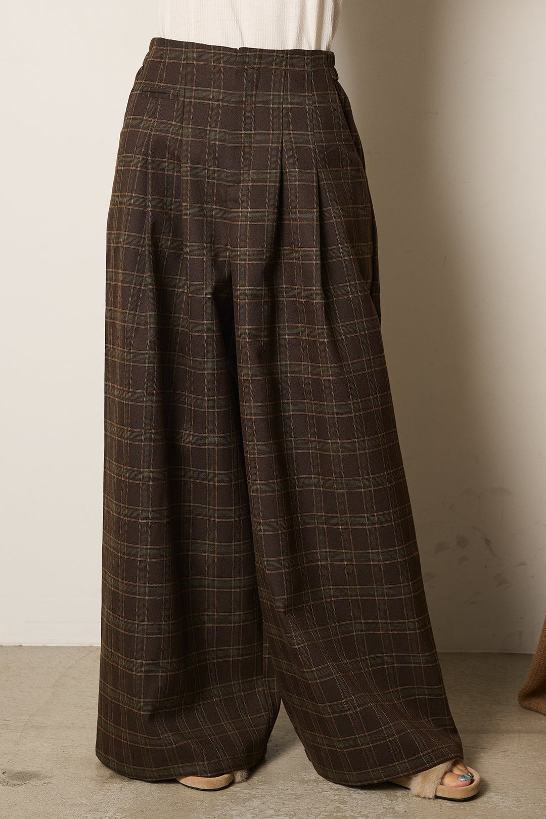 [SET]フロントロゴニットトップス+タータンチェック柄くすみワイドパンツ(2set)