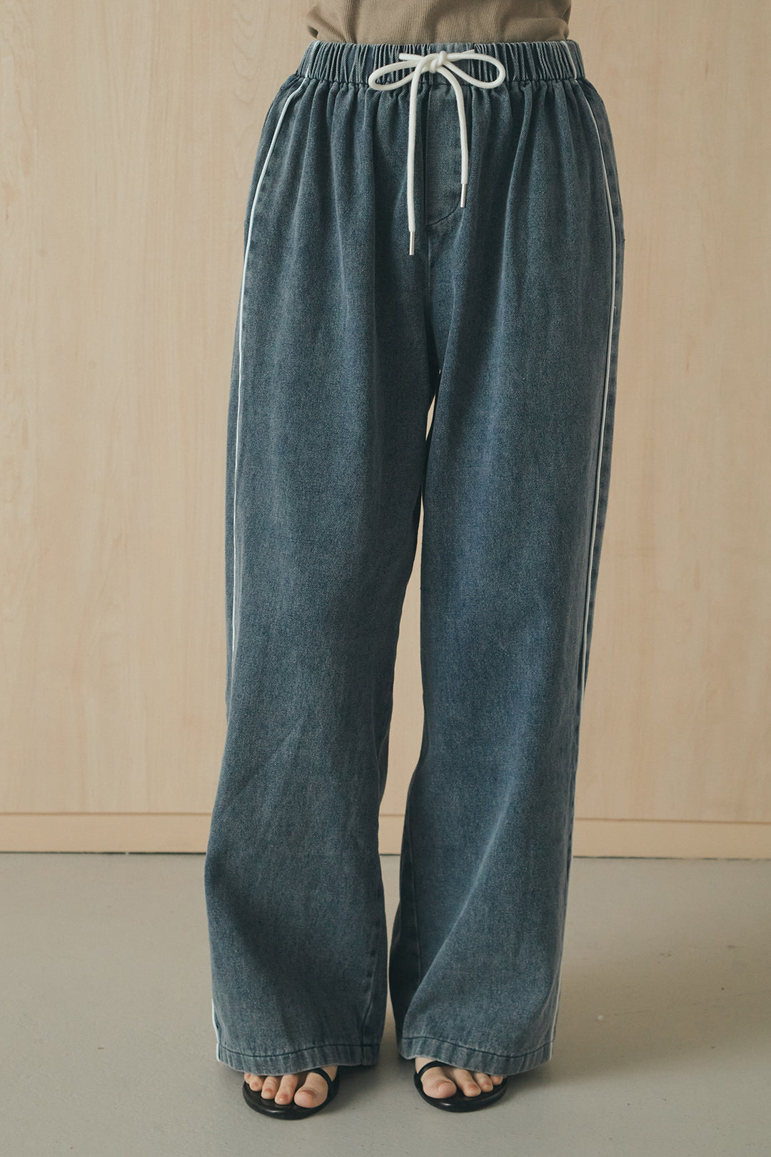 [SET]長袖襟付きレースシャツ+ドロストサイドラインデニムパンツ(2set)