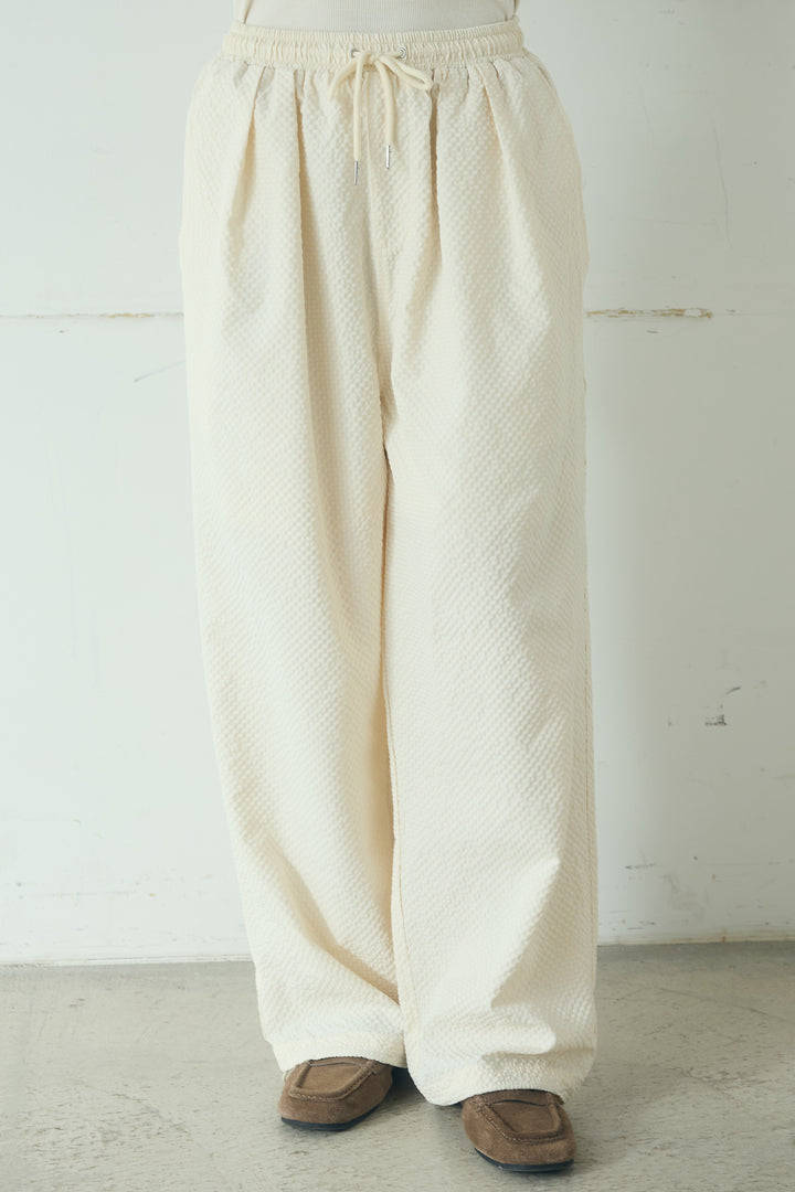 [SET]メッシュ編みビスチェセットVネックプルオーバー+カラーデニムタックカーブパンツ(2set)