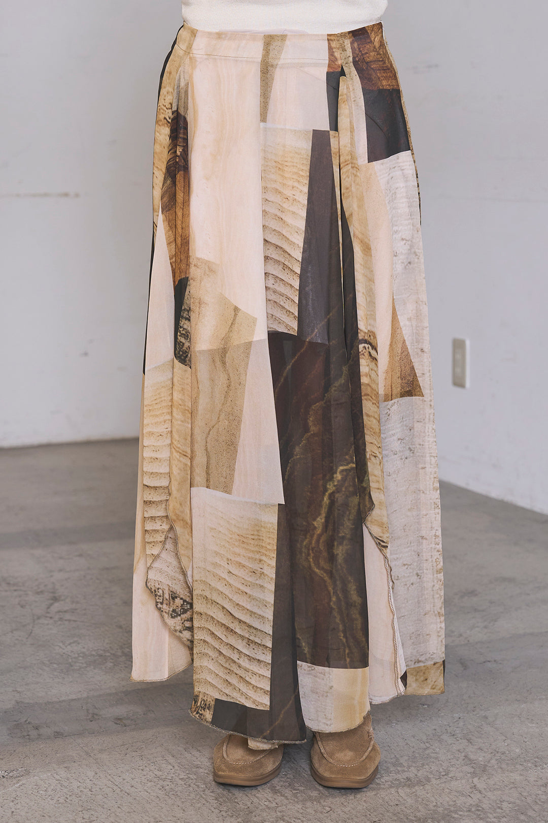 [SET]リネンブレンドシアーサファリシャツ+アートペイント柄スカート(2set)