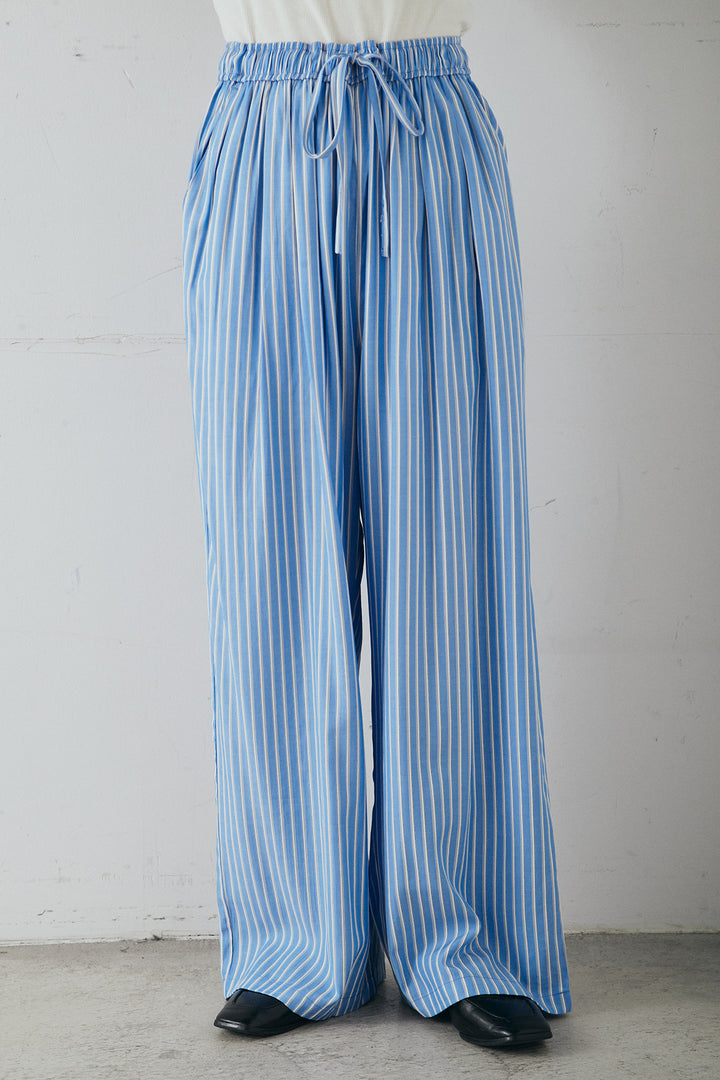 [SET]裾巻きツイストデザインシャツ+レーヨンストライプイージーワイドパンツ(2set)