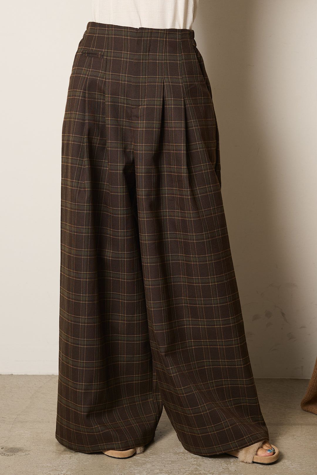 [SET]裾アシメデザインニットトップス+タータンチェック柄くすみワイドパンツ(2set)