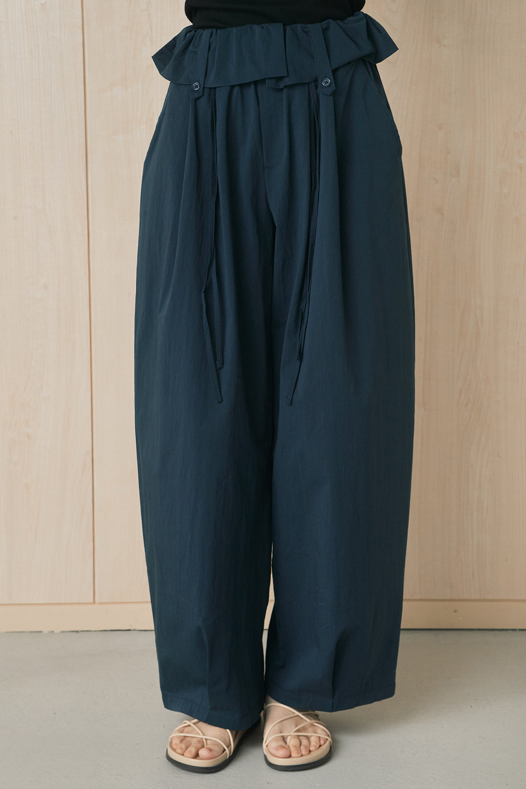 ターンウエストドロストパラシュートパンツ