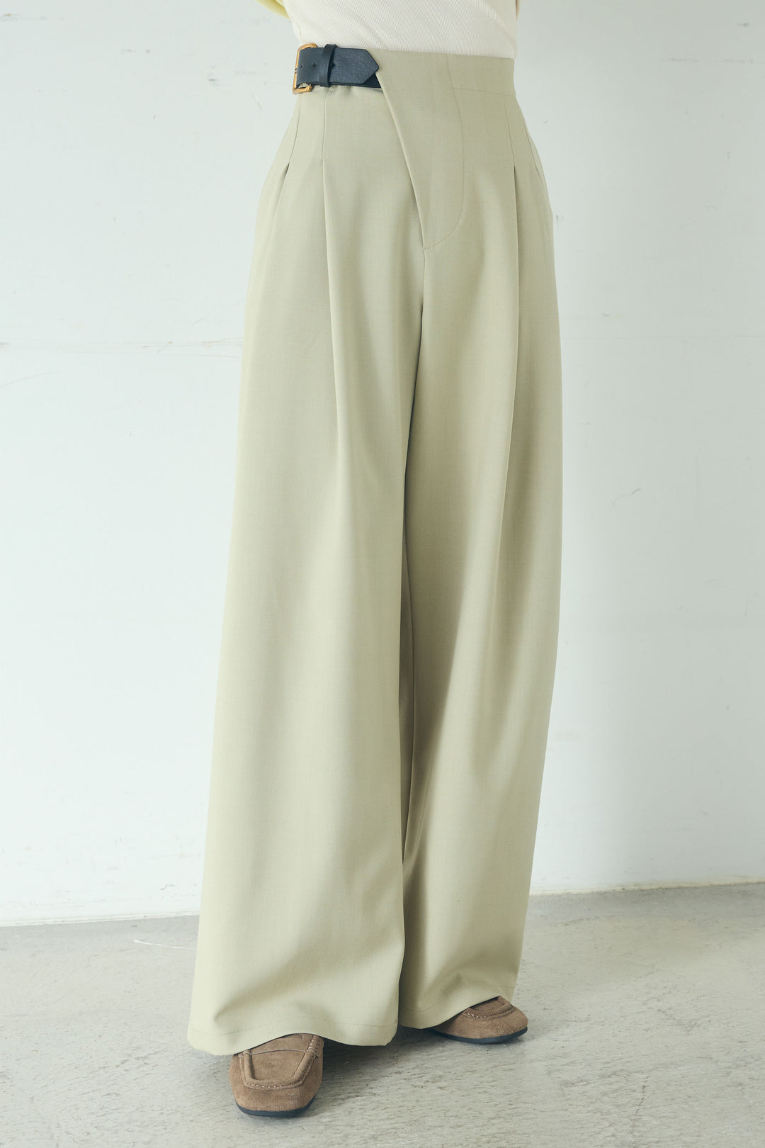 [SET]無地タイ付フーディーBIGシャツ+サイドベルトタック入りスラックス(2set)