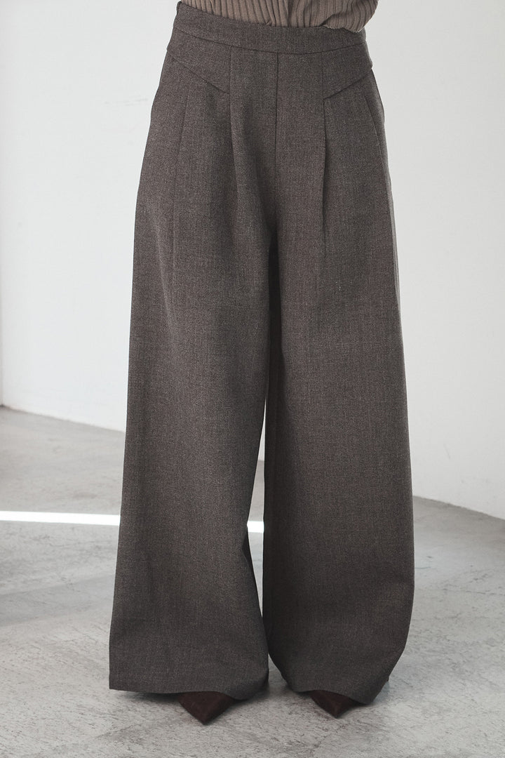 イレギュラータックワイドパンツ