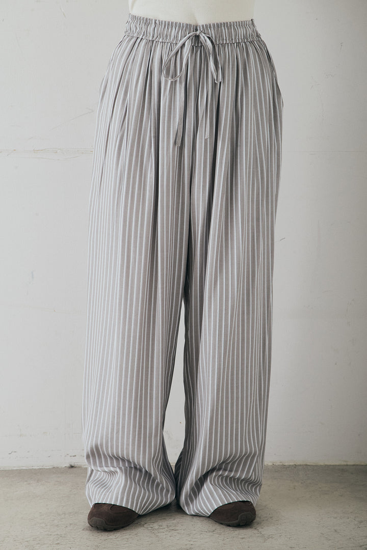 レーヨンストライプイージーワイドパンツ