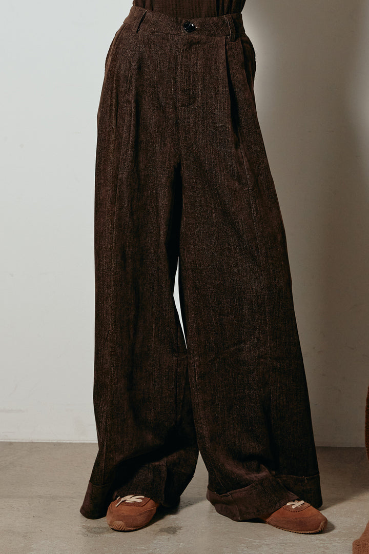 フェイクレザーベルト付きスウェードライクワイドパンツ