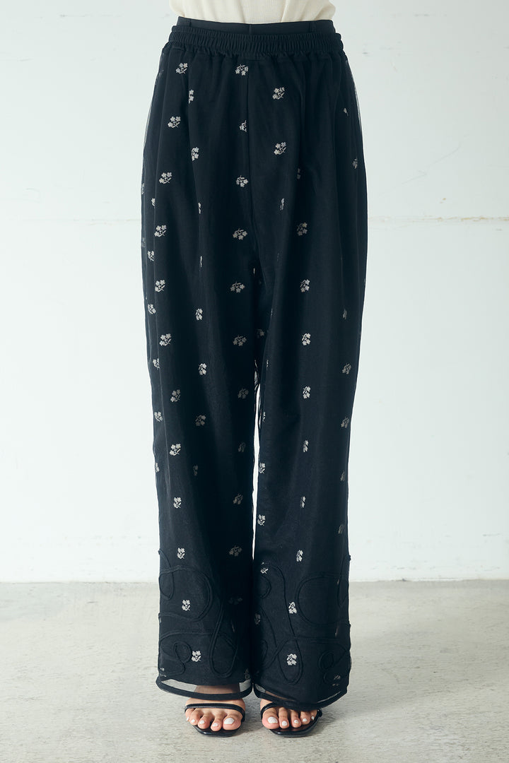 [SET]ニュアンスウェーブ刺繍シアーチュールパンツ+花柄刺繍ツイルタックパンツ(2set)