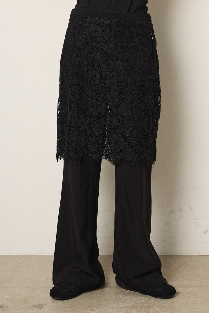 [SET]モノトーンプリントスウェット+レース刺繍レイヤードフレアパンツ(2set)