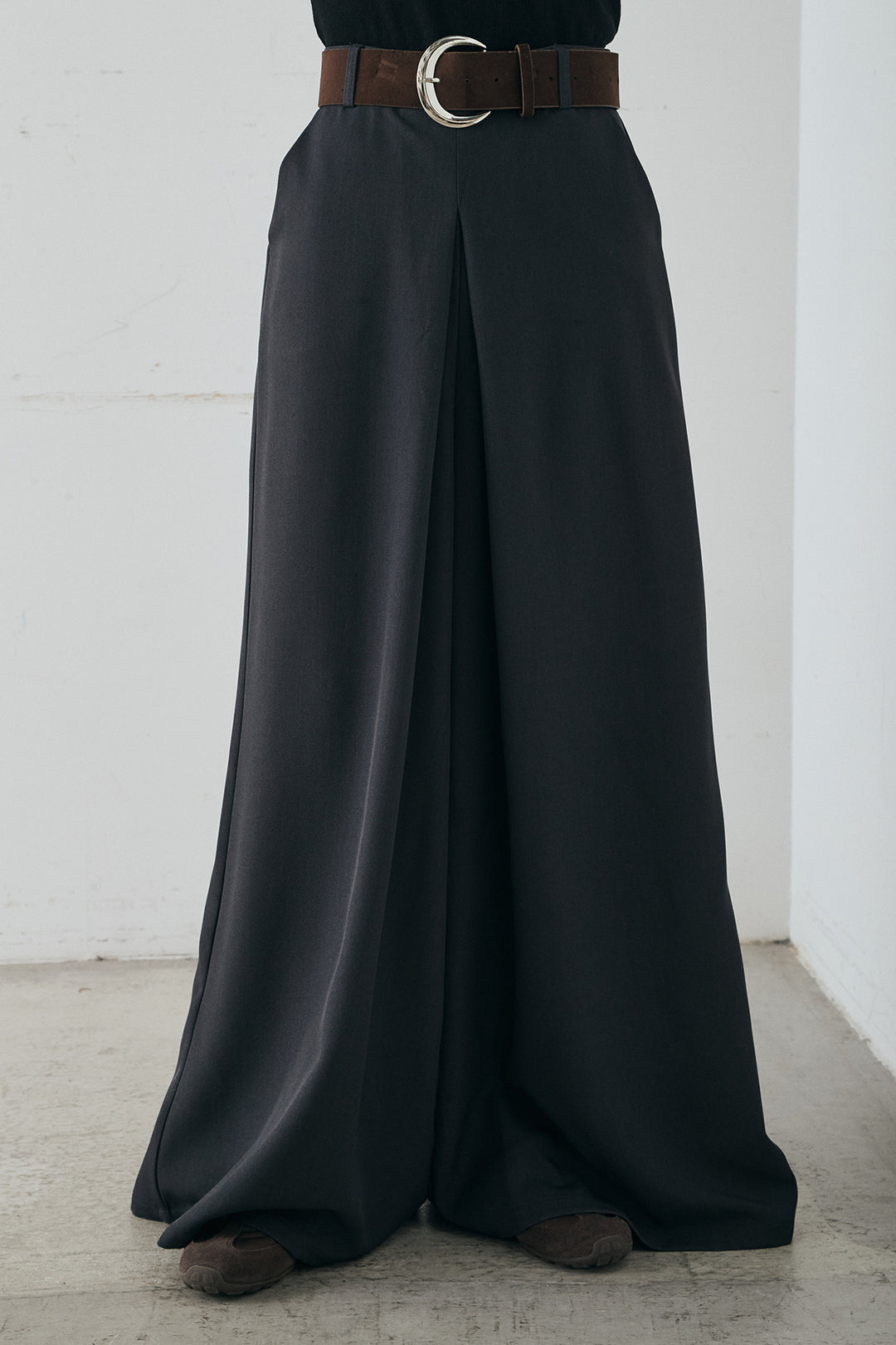 [SET]モコレースVネックカーディガン+太ベルト付きフロントタックパンツ(2set)