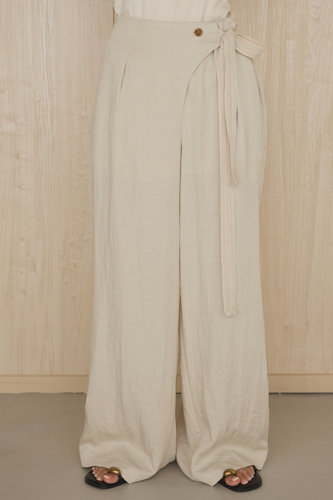 [SET]グラフィックサムデイワイドクロップドT+異素材ベルト付きラップ風ニュアンスワイドパンツ(2set)