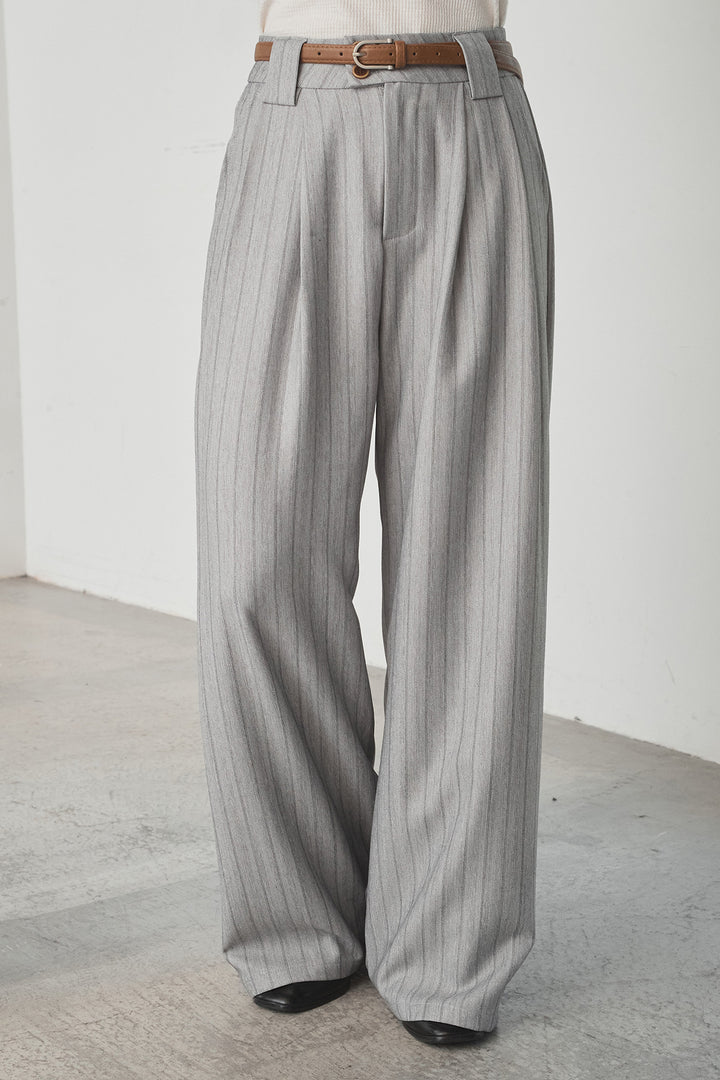 細ベルト付きピンストライプワイドパンツ