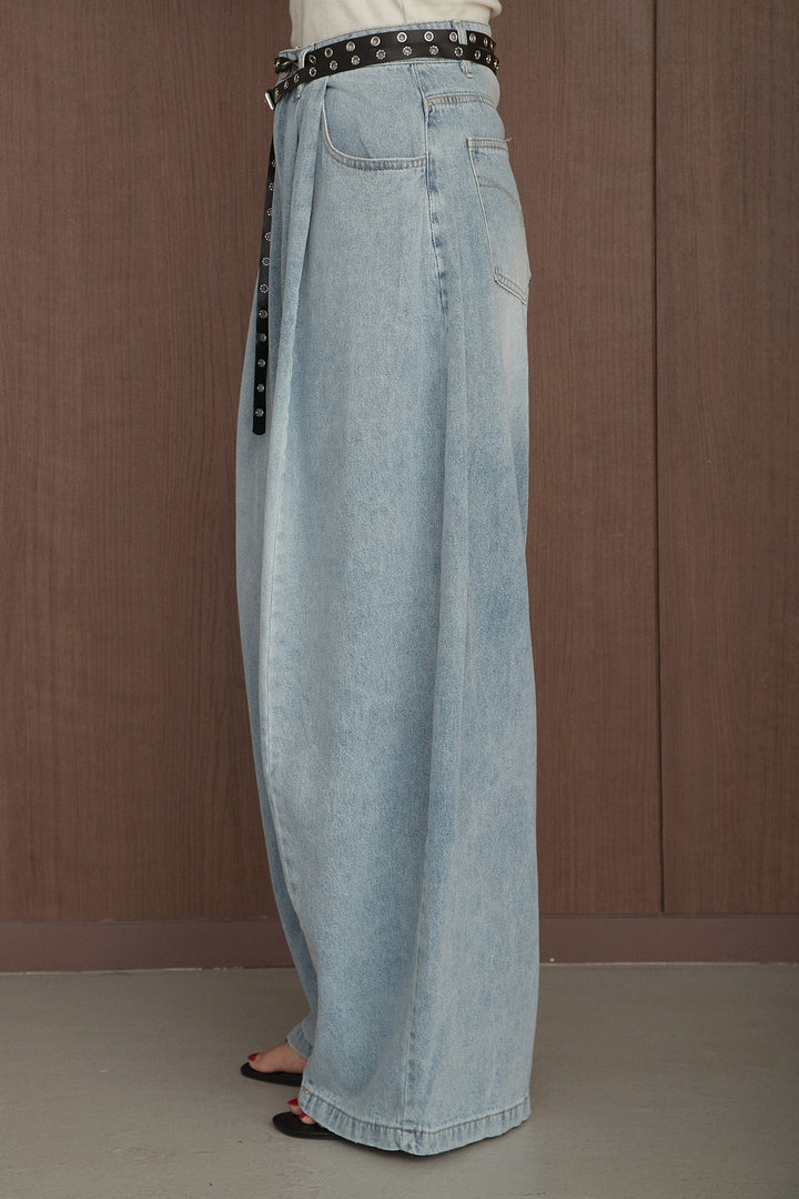ロングベルト付きツータックバレルパンツ