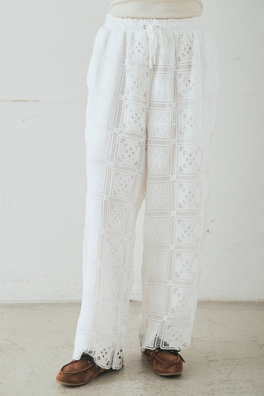 クロシェレースイージーパンツ