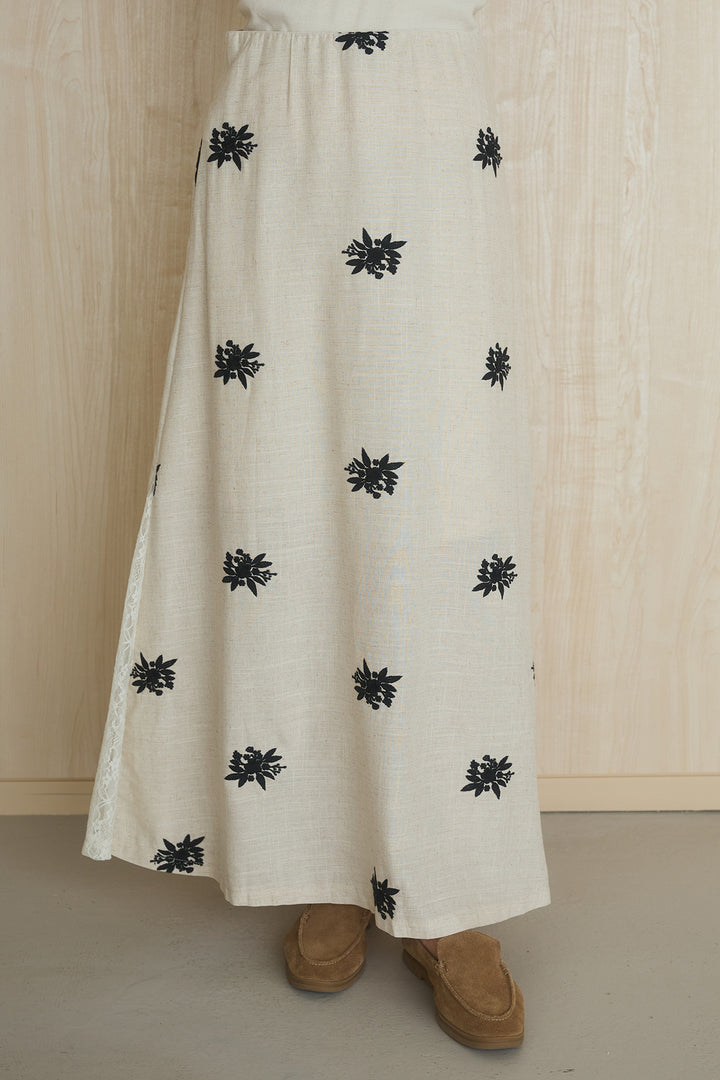 [SET]麻混襟付きトップス+レースコンビフラワー刺繍柄スカート(2set)