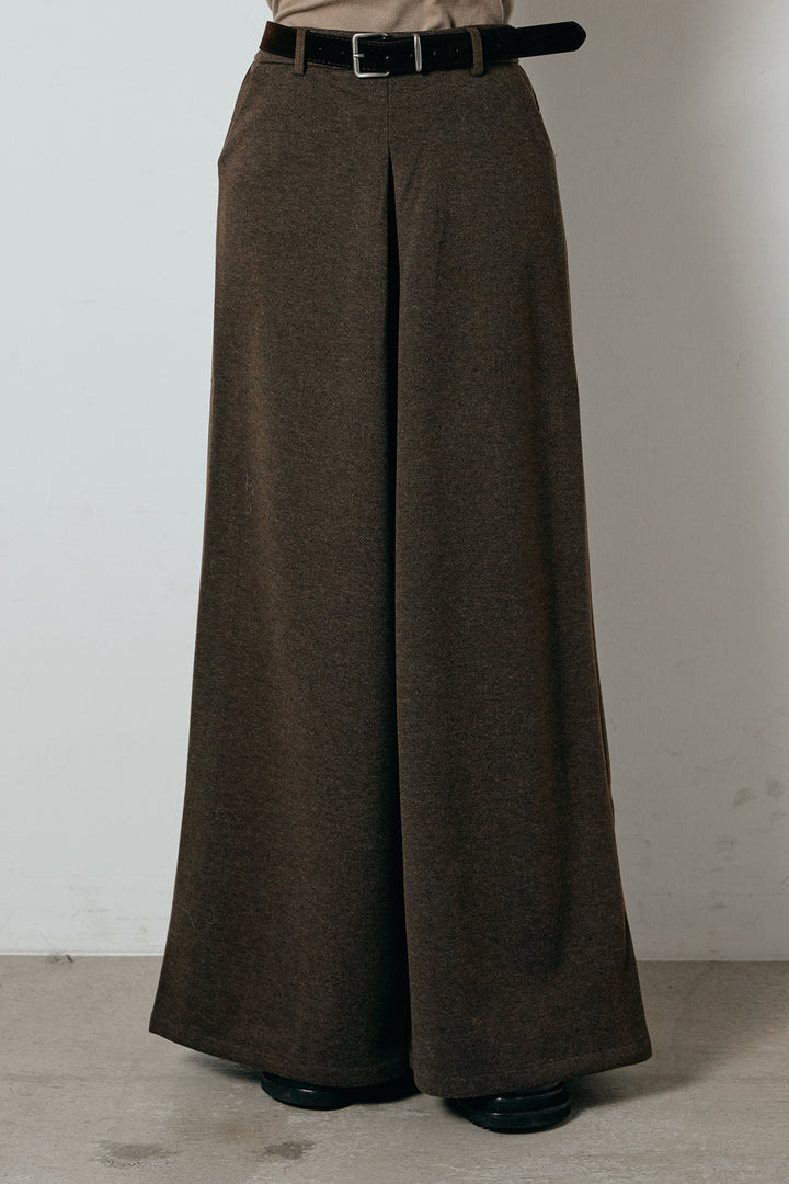 ベルト付きフロントタックデザインパンツ