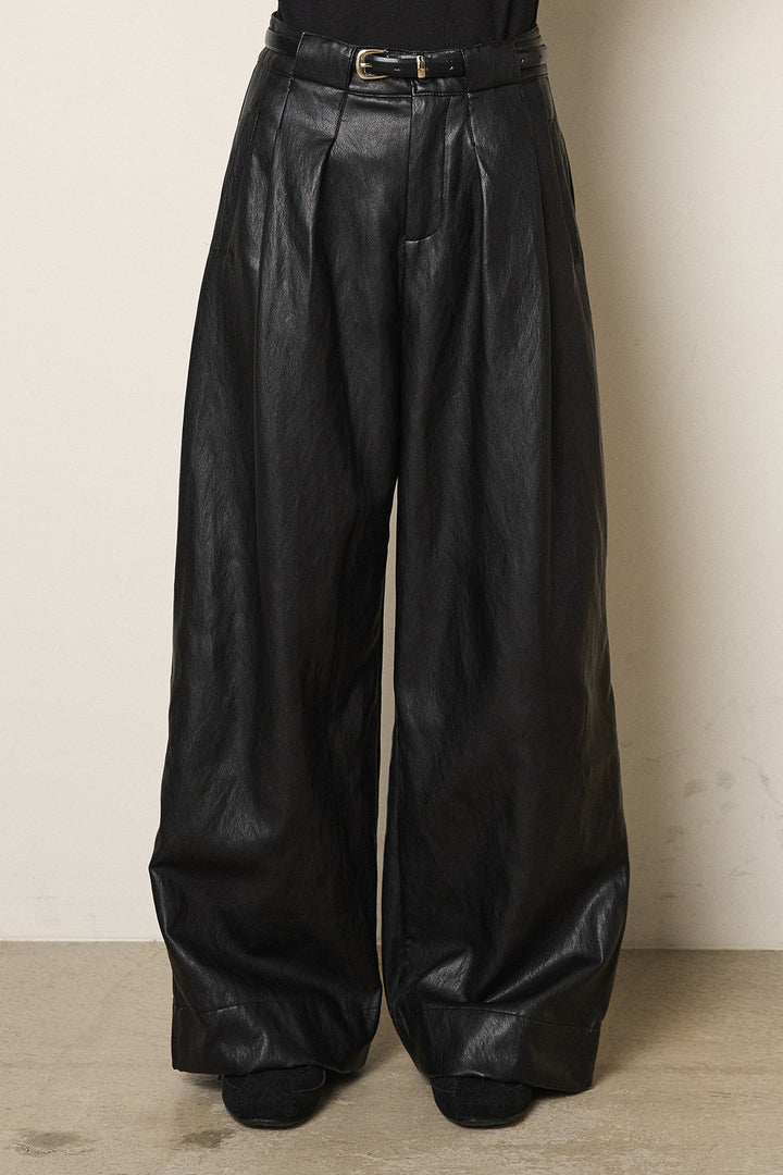 [SET]襟付きVネックニットトップス+ベルト付きレザーライクタックパンツ(2set)