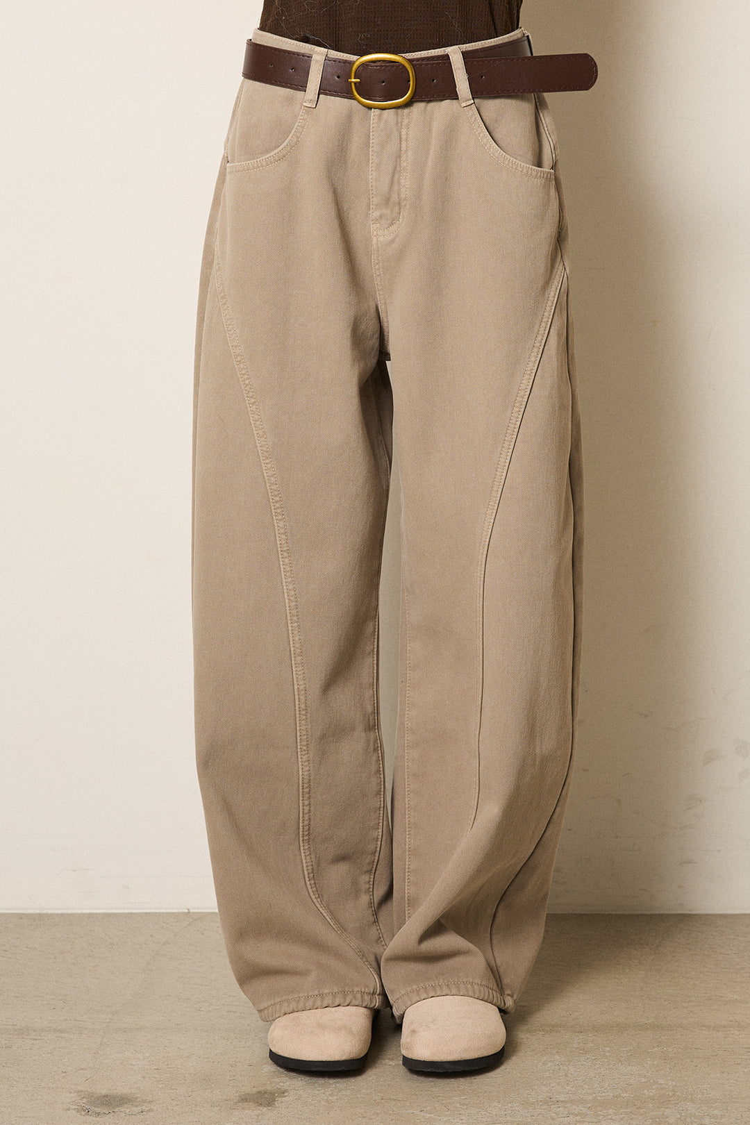 [SET]Vネックハンド編みニットトップス+ベルト付きカジュアルカーブワイドパンツ+レース切り替えキャミソール(3set)