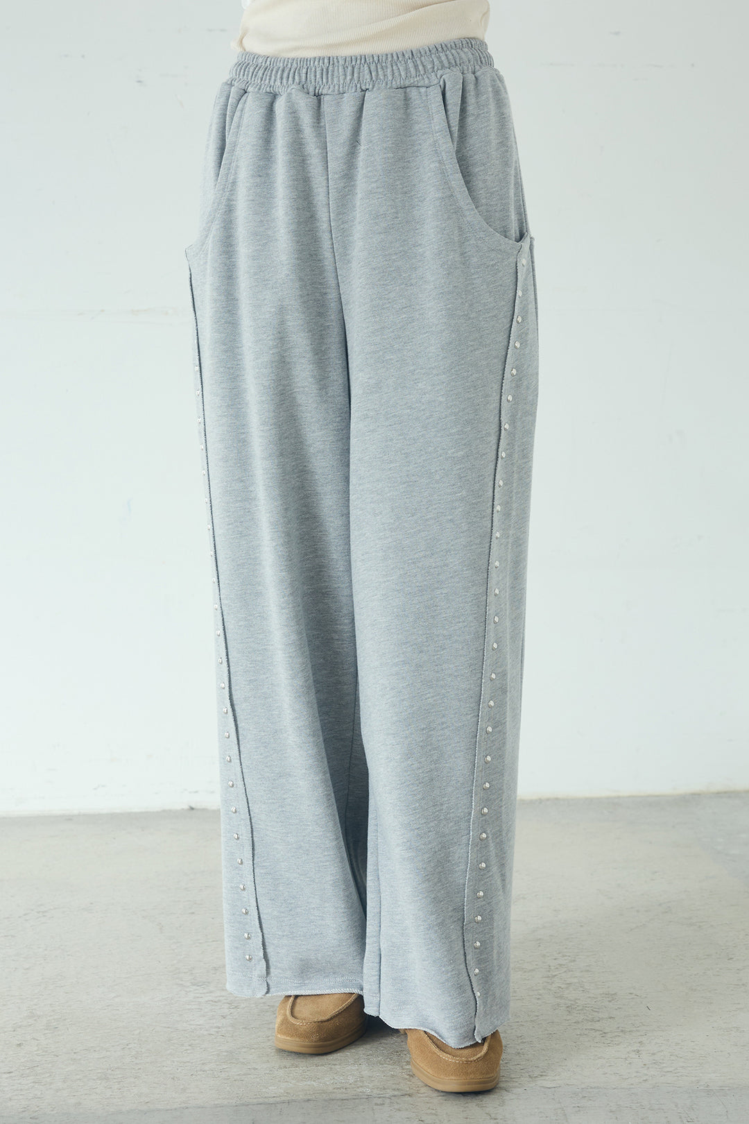 サイドデザイン入りスウェットパンツ