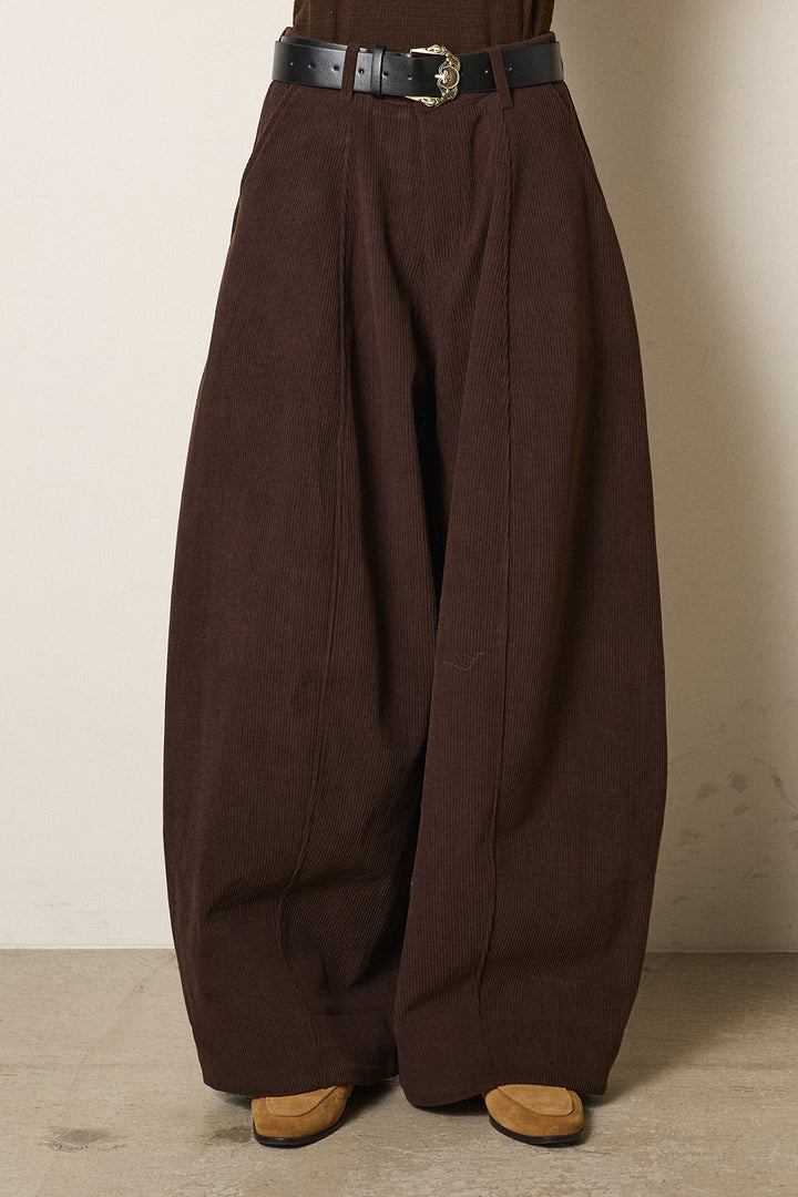 ベルト付きコーデュロイワイドパンツ