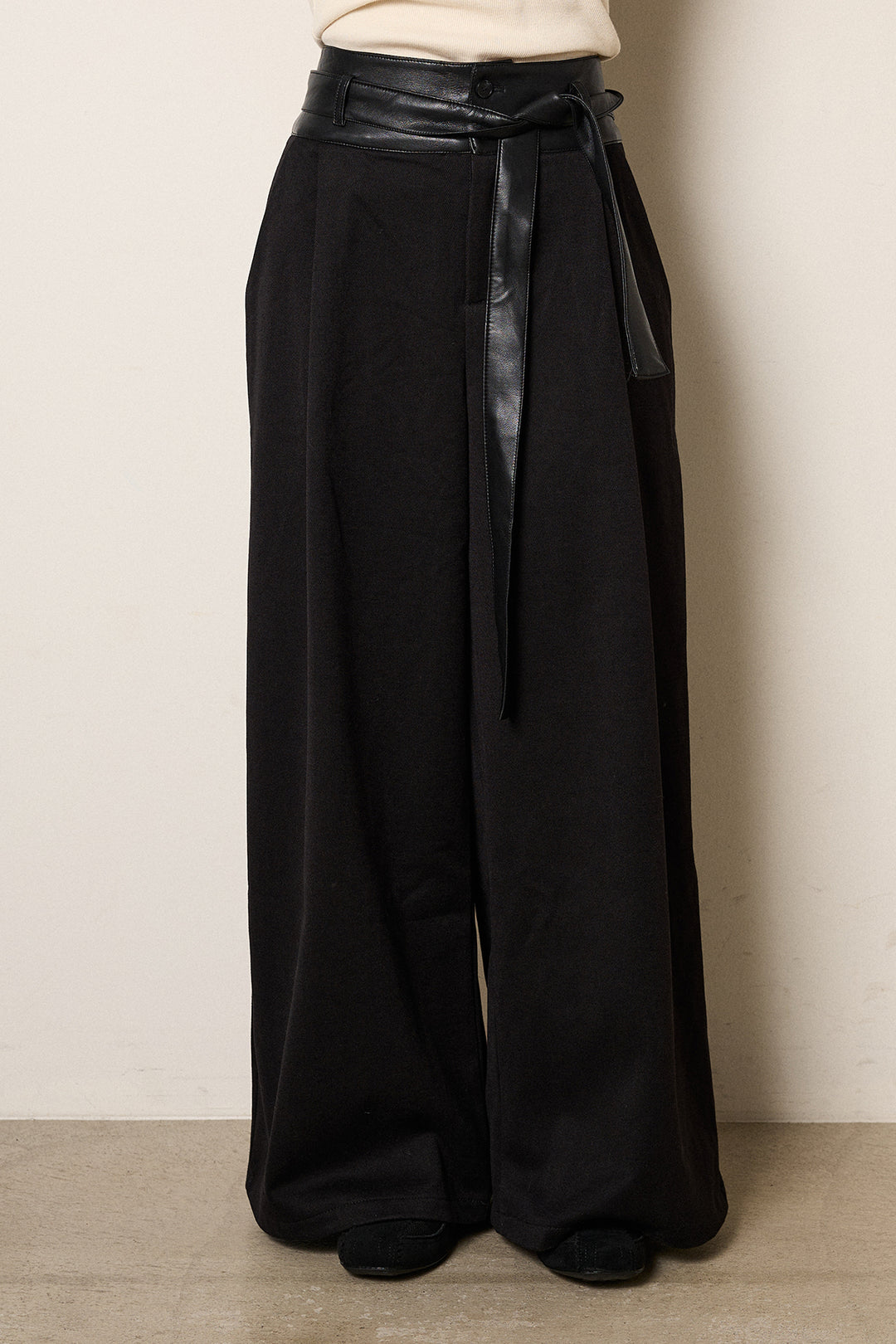 [SET]アニマルジャガード柄ニットトップス+巻ベルトウエストレザーライクワイドパンツ(2set)