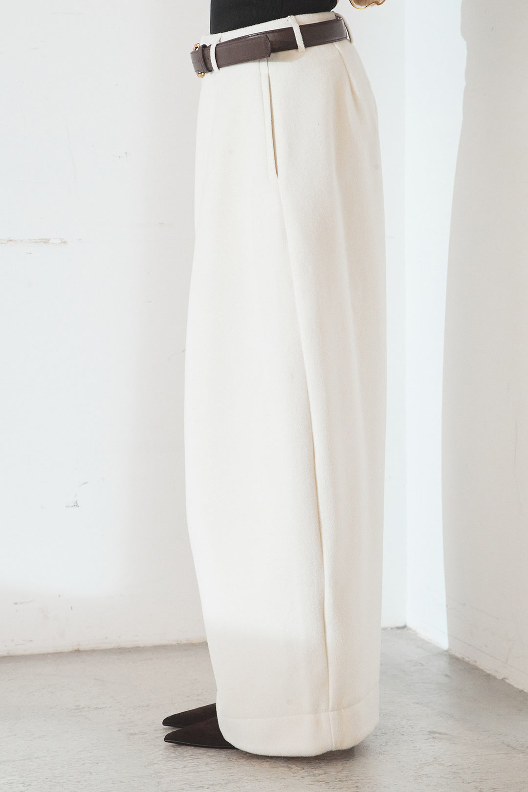 [SET]透かし編みニットジップスリットプルオーバー+ウールタッチカーブワイドパンツ(2set)