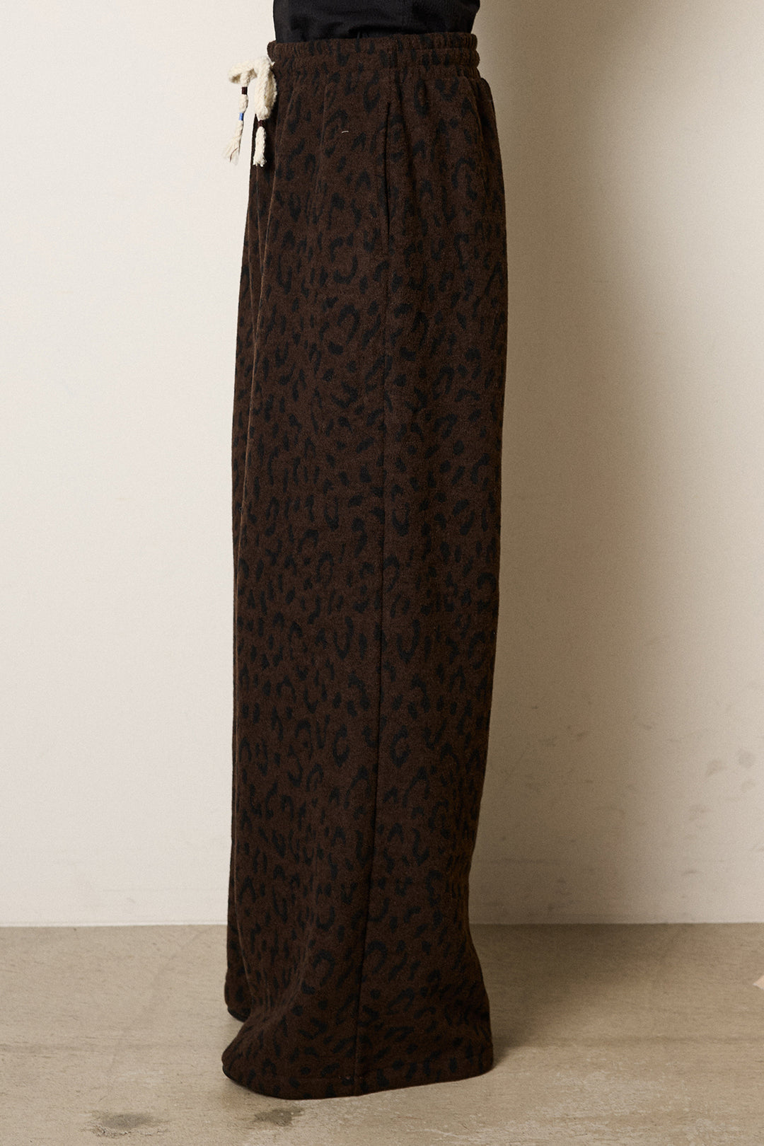 [SET]アルパカタッチダブルフェイスカーディガン+レオパードジャガードニットパンツ(2set)