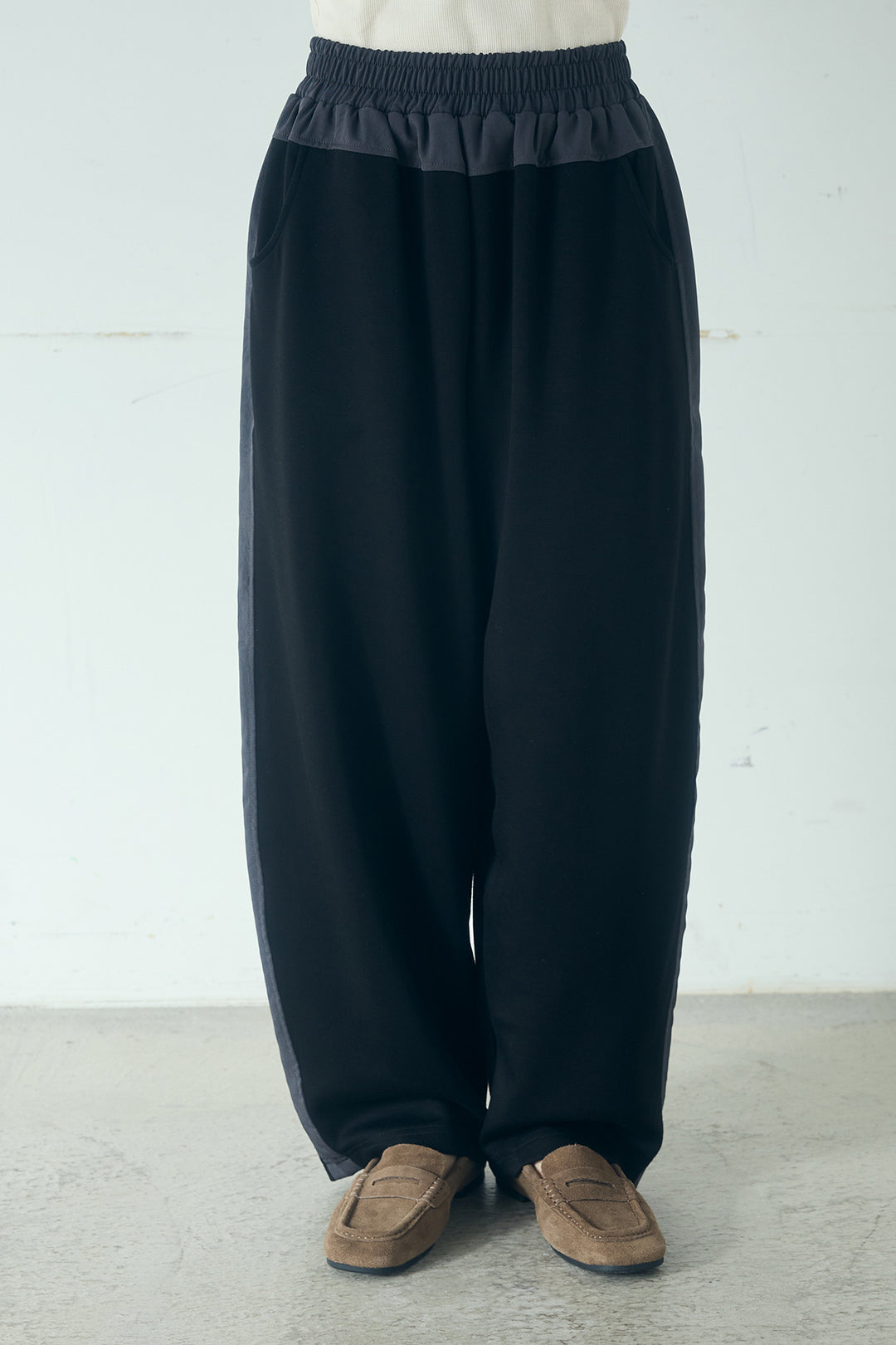 [SET]シャツドッキングボタンニットカーディガン+異素材切り替えスウェットパンツ(2set)