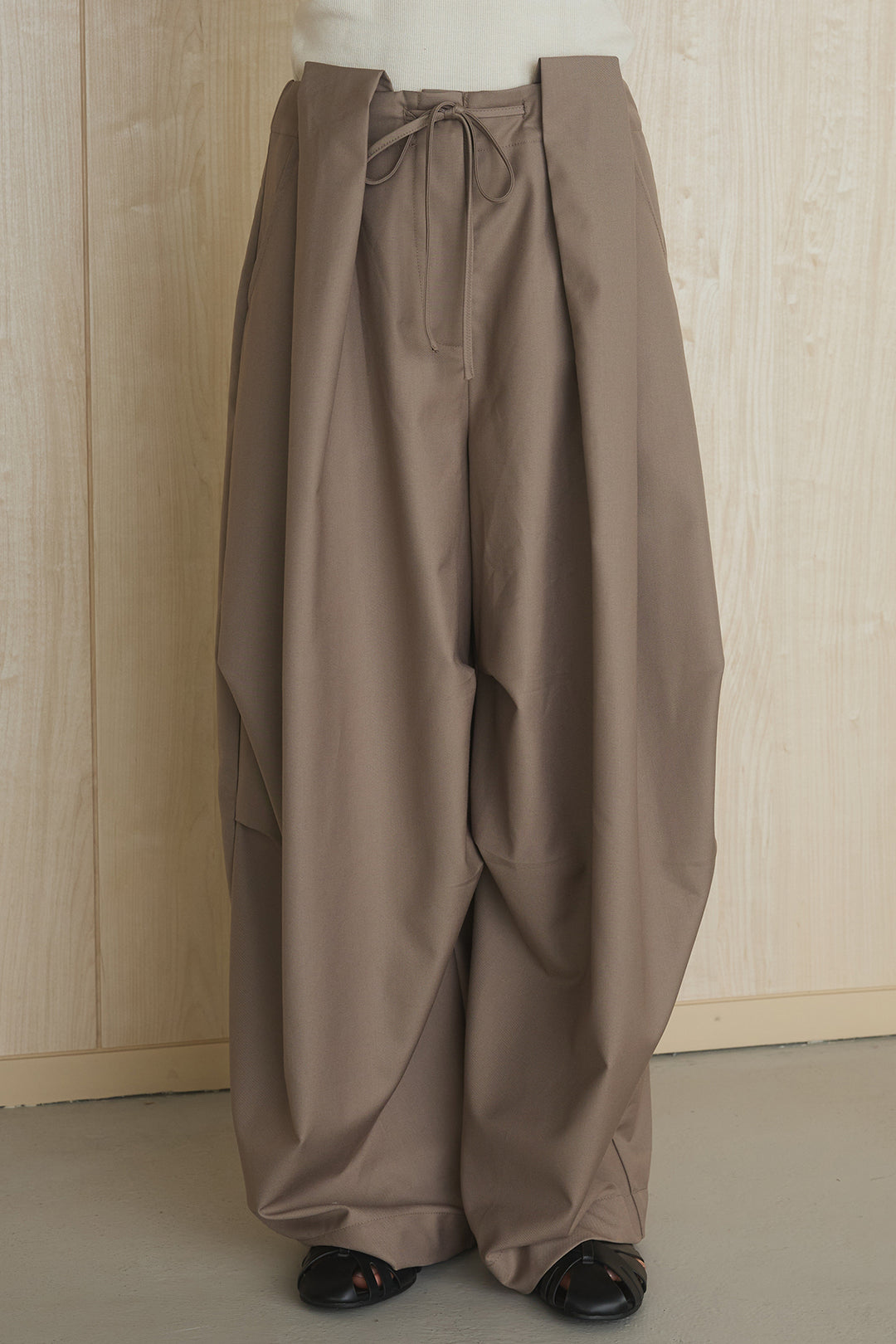 [SET]シアーレイヤーデザインカットソー+ベルトループワイドパンツ(2set)