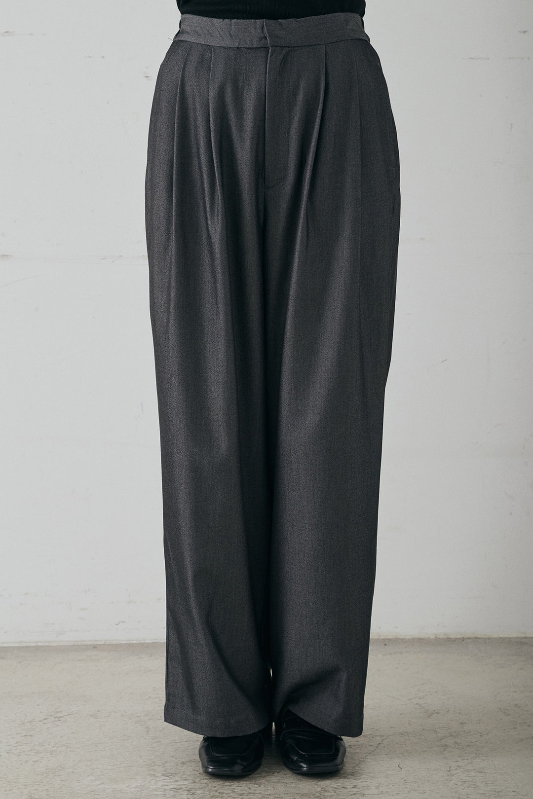 [SET]オーバーデニムジャケット+デニムライクツイルタックパンツ+デニムライクツイルティアードキャミソール(3set)