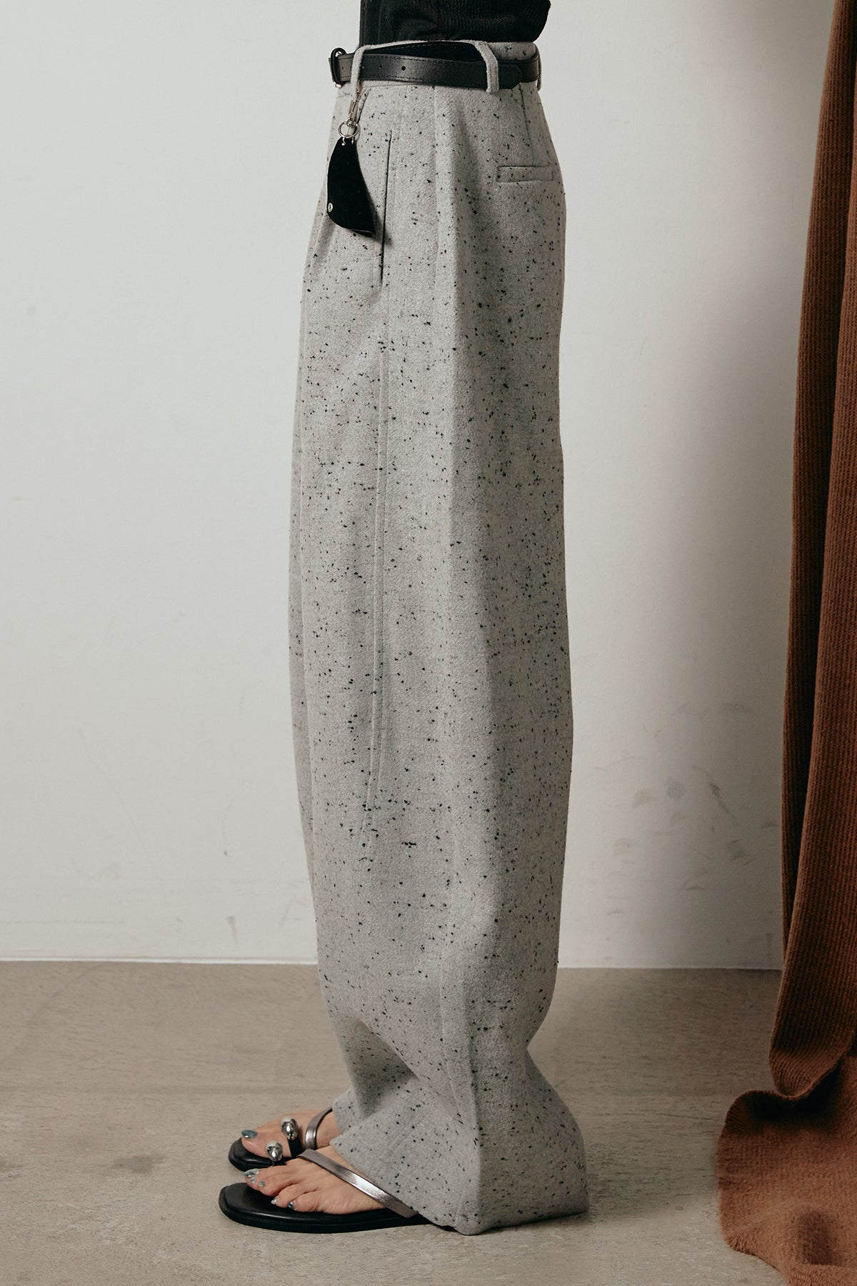 ベルト付きネップツイードカーブパンツ – ESICA