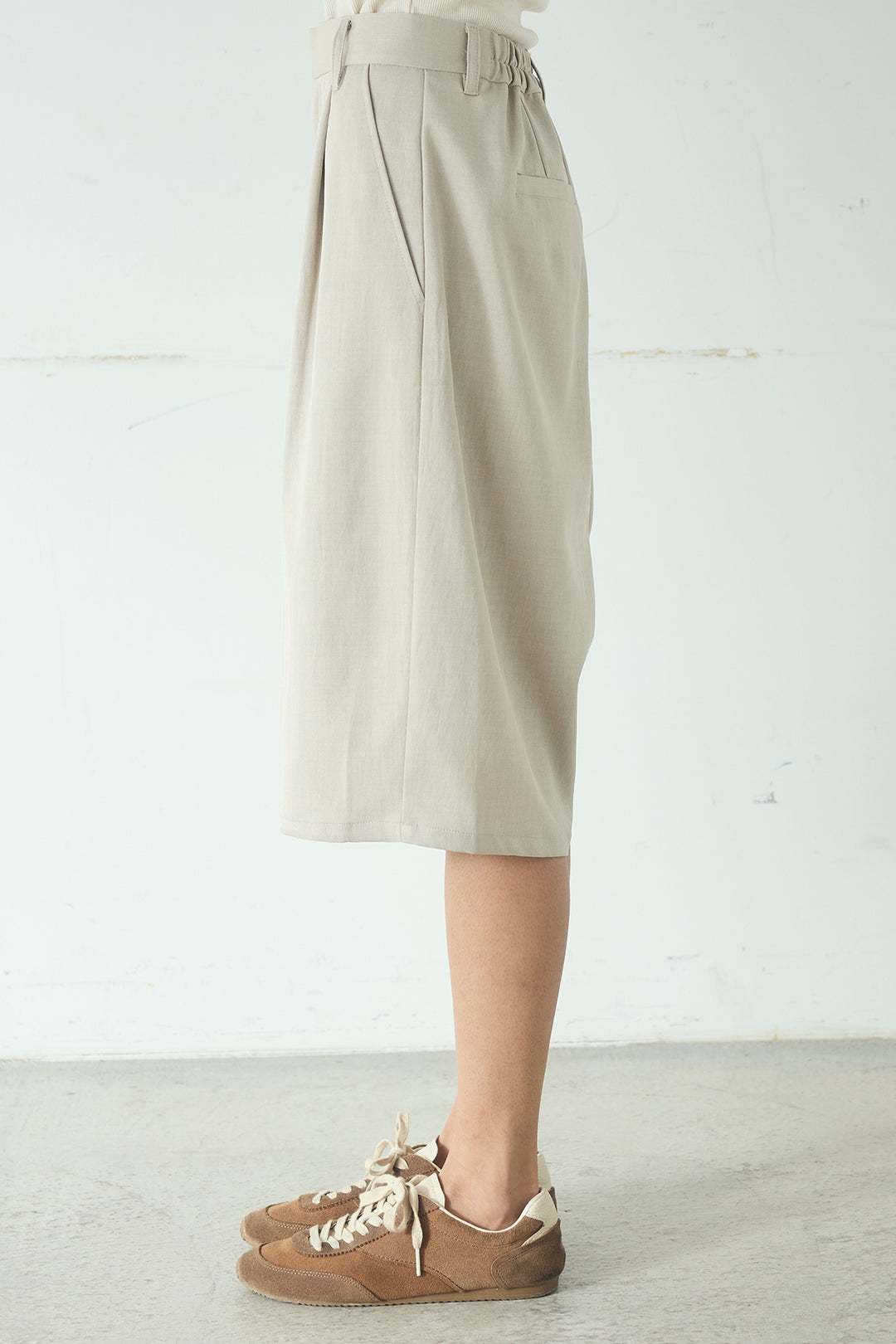 [SET]ベルト付きスタンドネックアウター+ツイルタックハーフパンツ(2set)