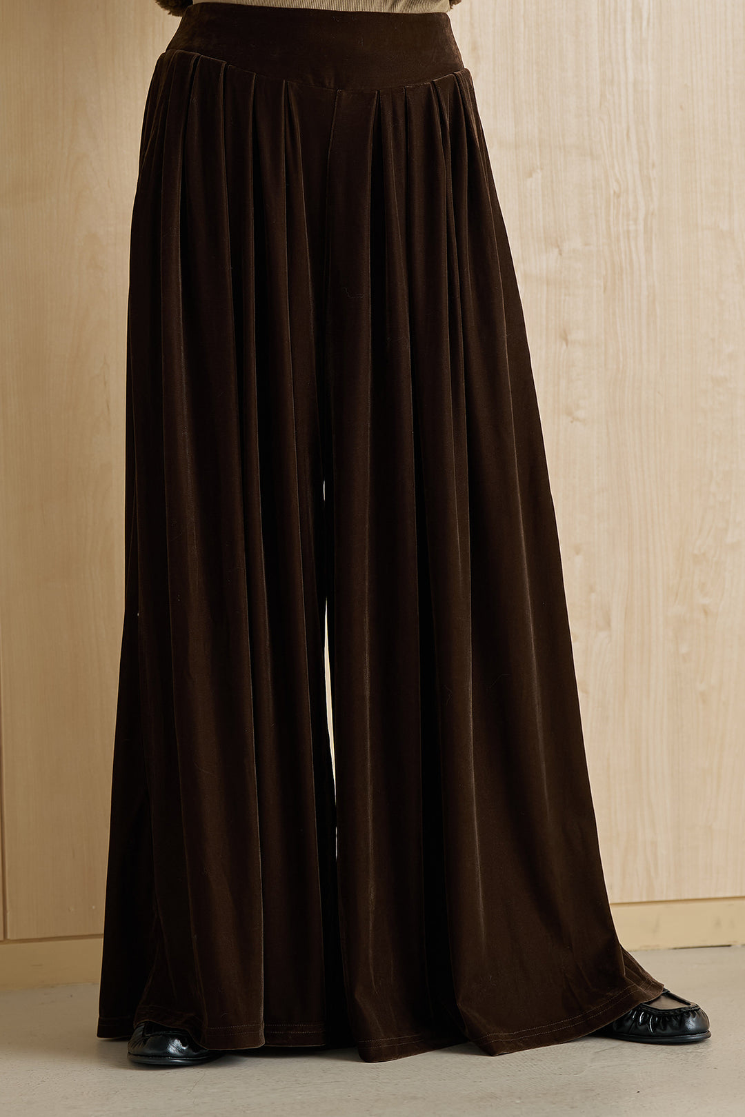ドレープベロアリラックスワイドパンツ