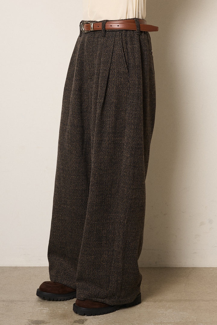 起毛タック入りツイードワイドパンツ
