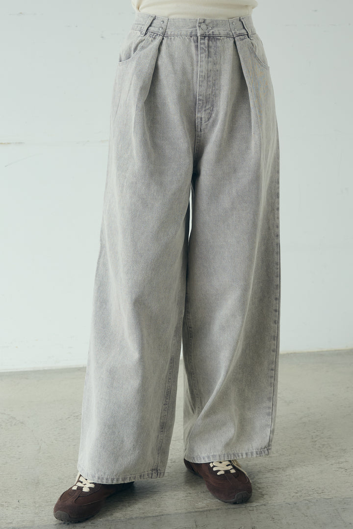 カラーデニムタックカーブパンツ