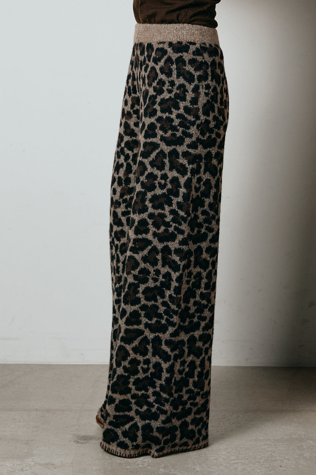 リラックスレオパード柄ニットパンツ